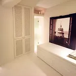 270 Oias View