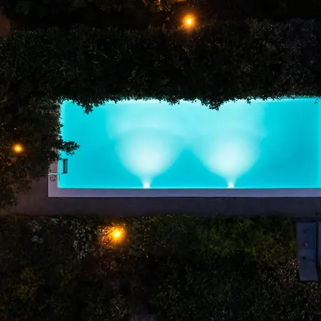270 Oias View