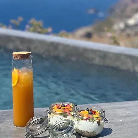 270 Oias View *